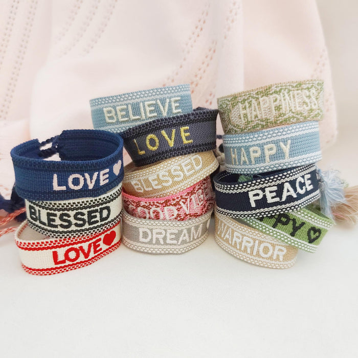 word bracelet SURTIDAS