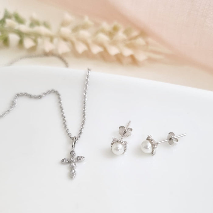 The mini cross silver necklace 925