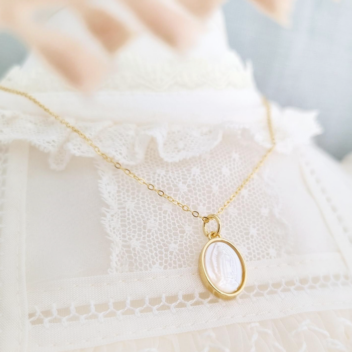 Guadalupe nacar necklace 925