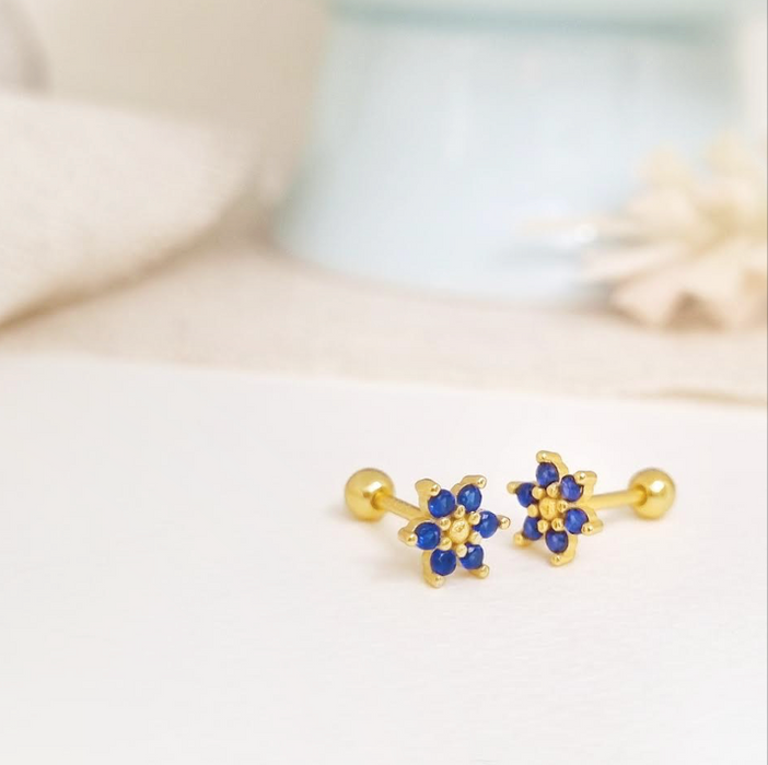 NEW IN! mini blue flower 3 stud earrings 925