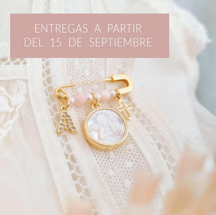 baby pin 925 personalizable - ángel nacar + letra + cruz