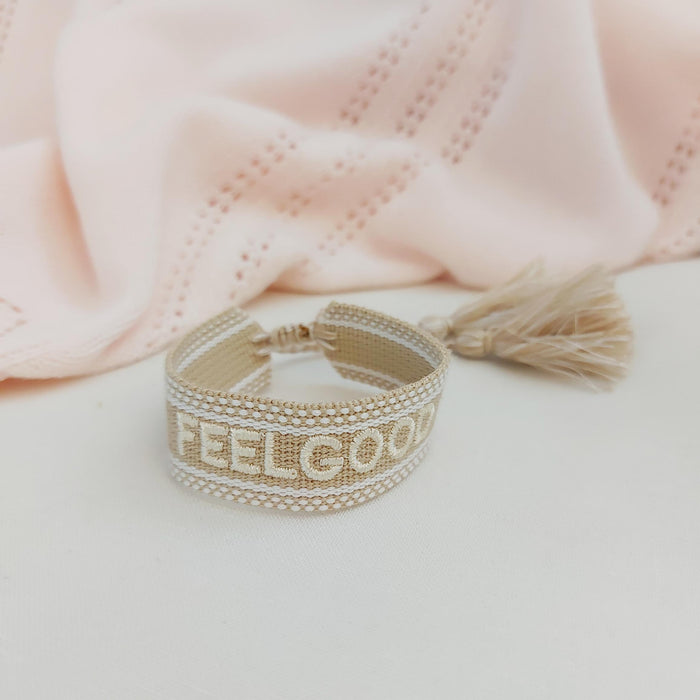 FEEL GOOD beige word bracelet